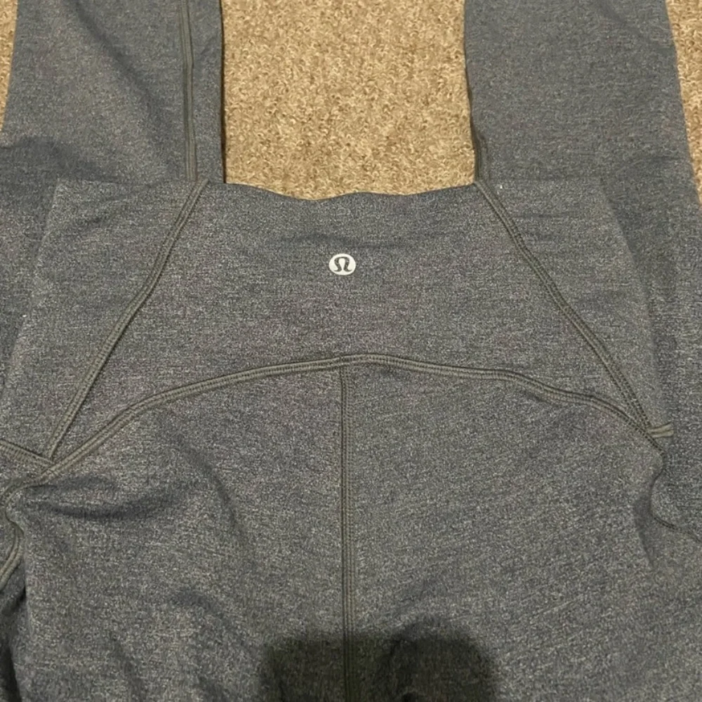 ✨Lululemon Leggings in Grey
